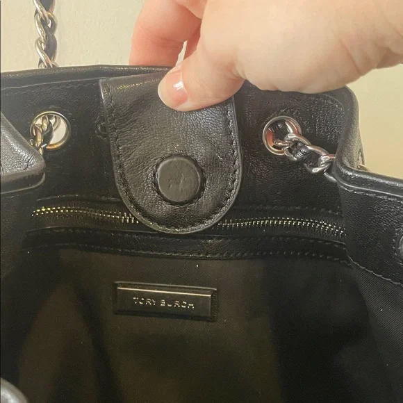 TORY BURCH Black Leather Tote Bag - Picture 5 of 11